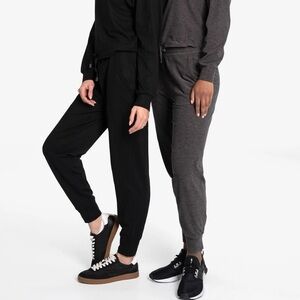 LOLE Women’s Black OM Tech Joggers | Size Large